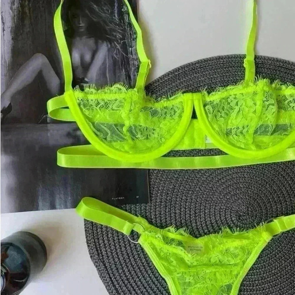 NWT 💚 Neon green Lace balconette bra thong lingerie set size S - Picture 7 of 9